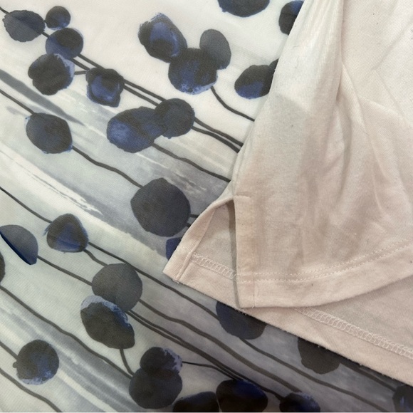 Willow & Thread Women’s white t-shirt tee, grey-blue sheer overlay. Size XXL - Picture 5 of 6